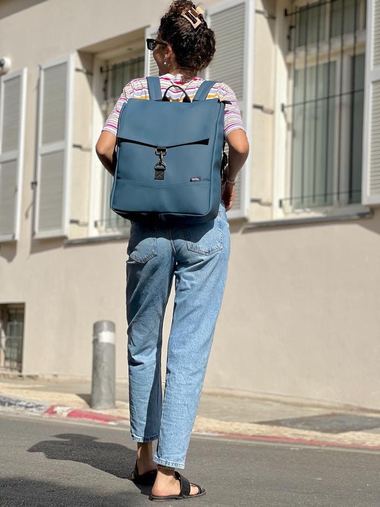 תיק סטודנט גדול כחול-טורקיז דמוי נובוק