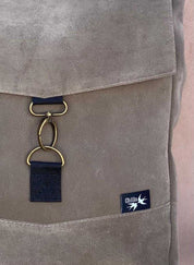 מיני סטודנטס חום דמוי זמש