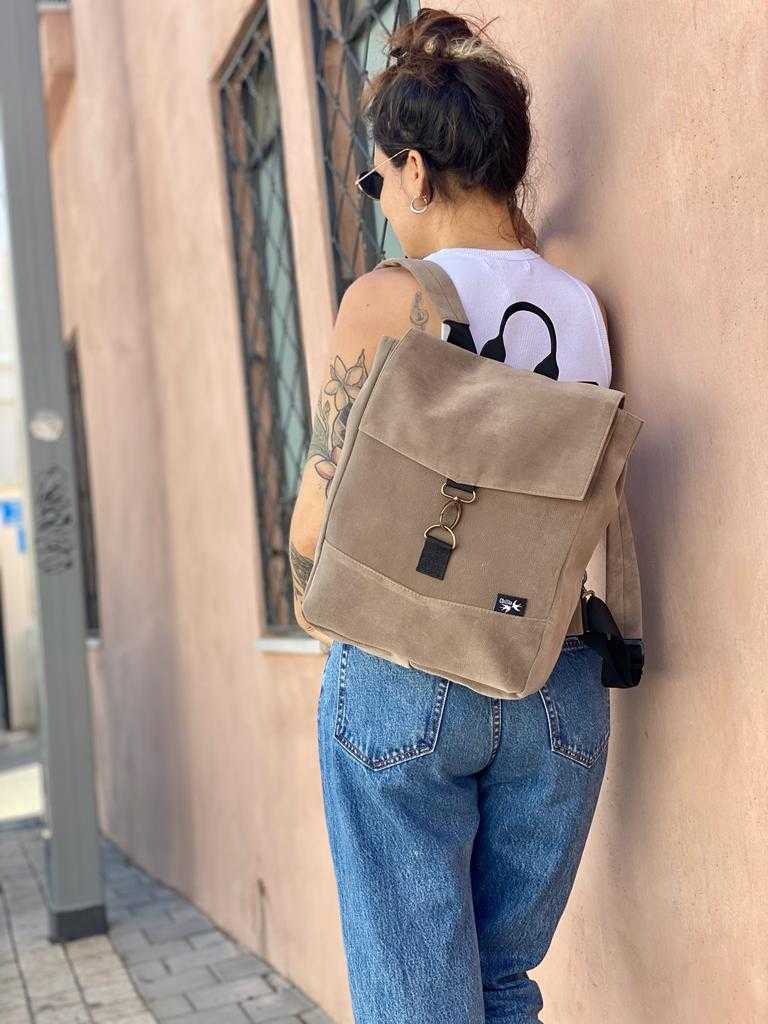 מיני סטודנטס חום דמוי זמש