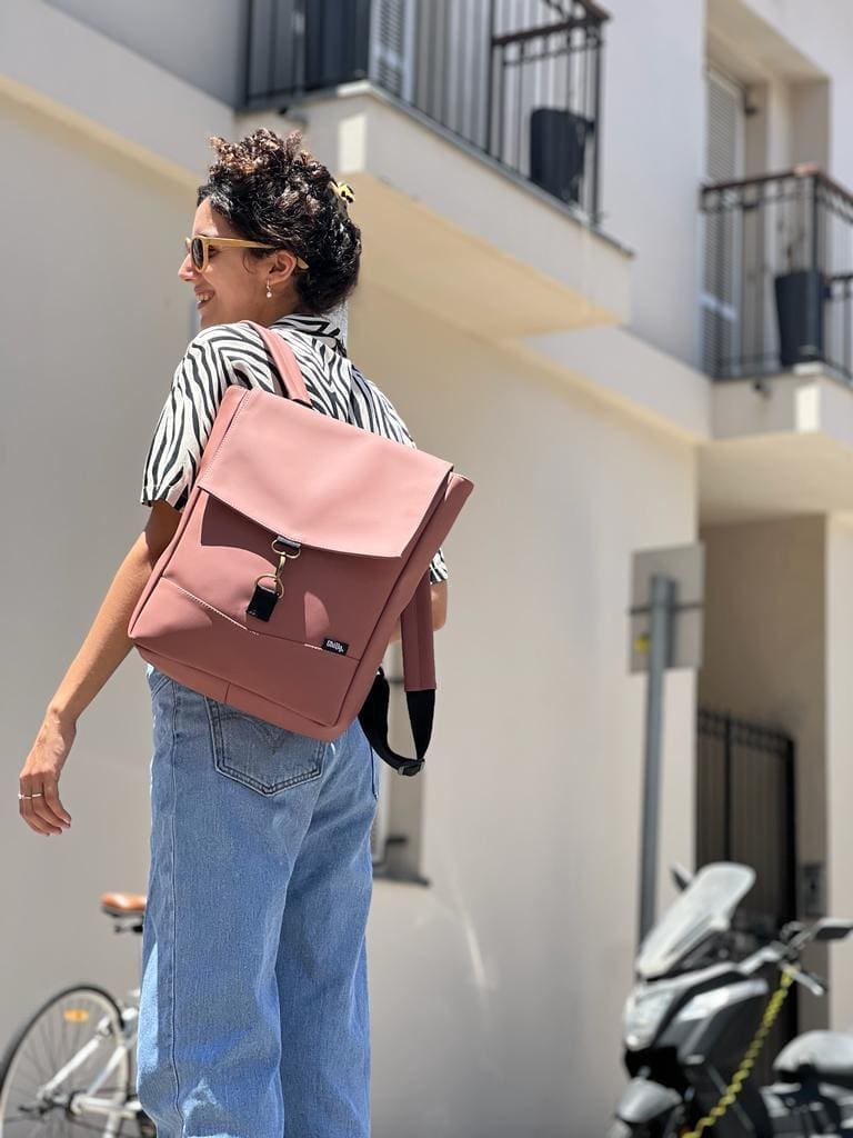 סטודנטס בינוני ורוד עתיק דמוי עור