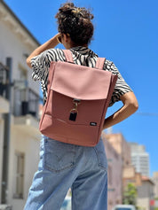 סטודנטס בינוני ורוד עתיק דמוי עור