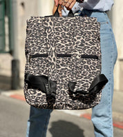 תיק סטודנטס גדול מנומר היסטרי!