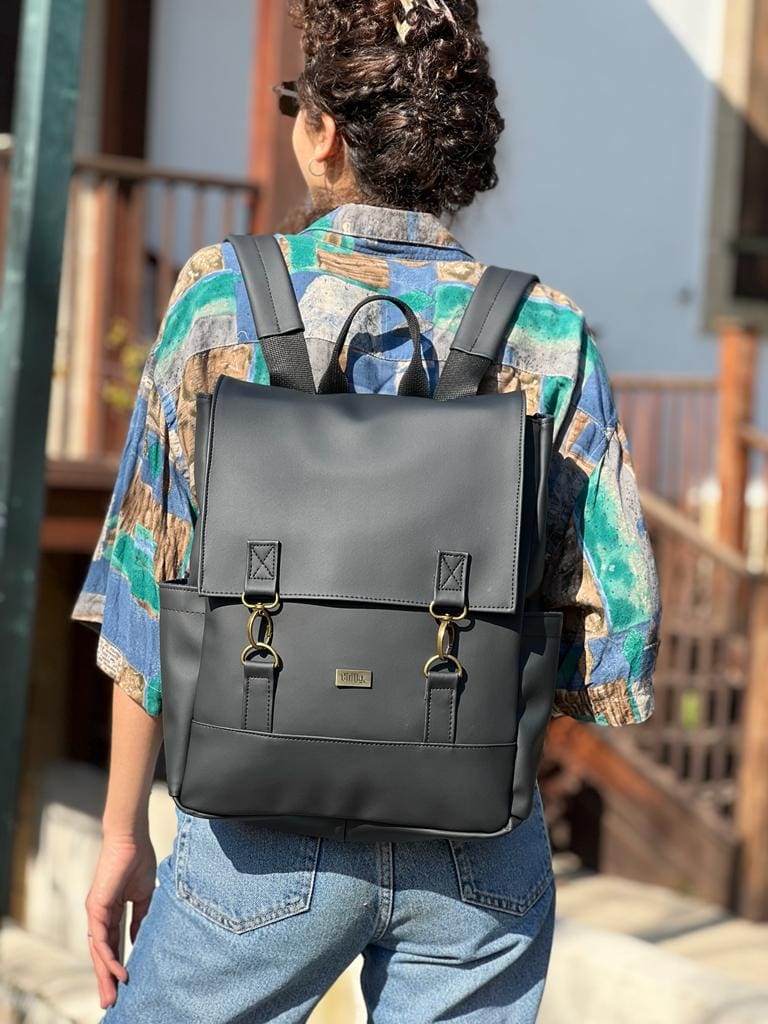 תיק גב Unicorn שחור דמוי עור