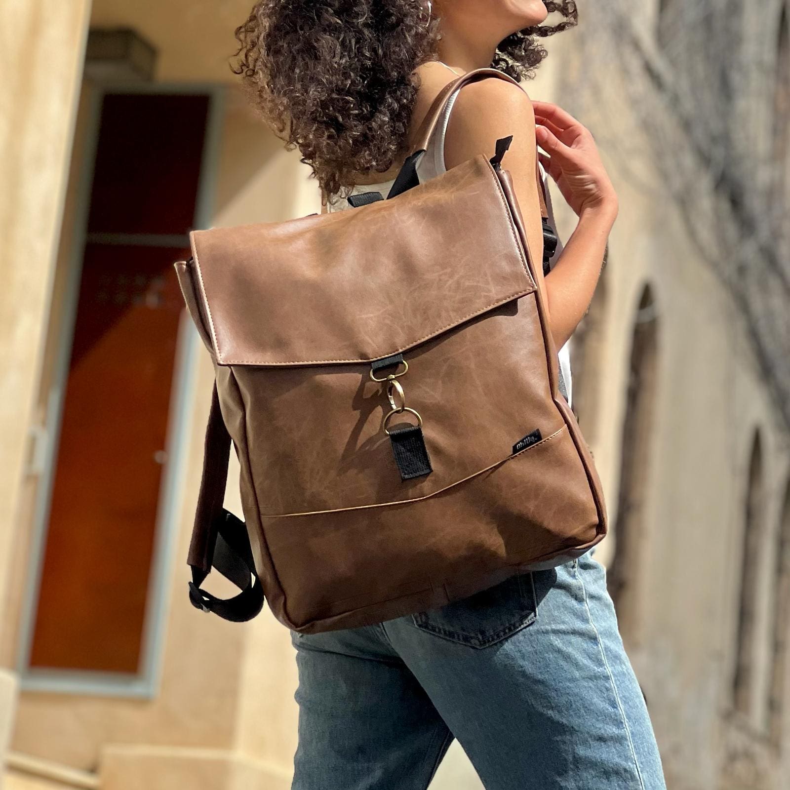 תיק גב סטודנטס גדול קאמל רטרו