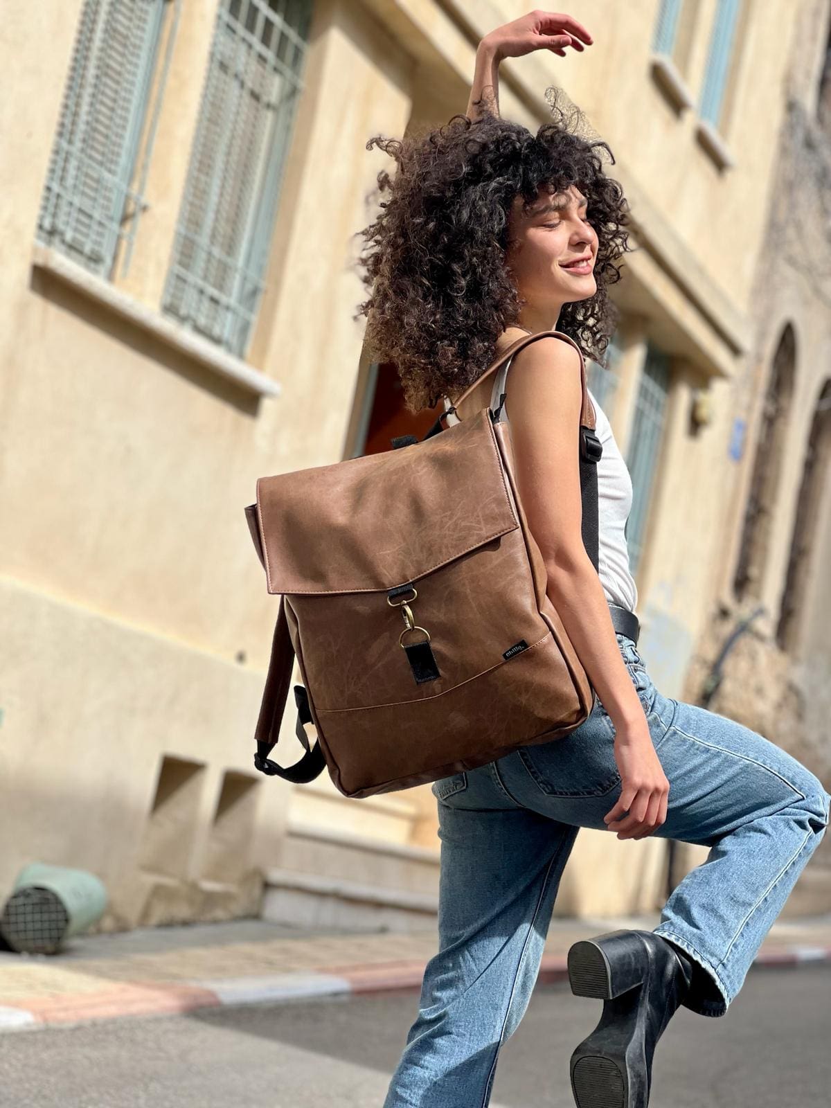 תיק גב סטודנטס גדול קאמל רטרו