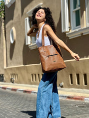 תיק צד Tommy חום צמות