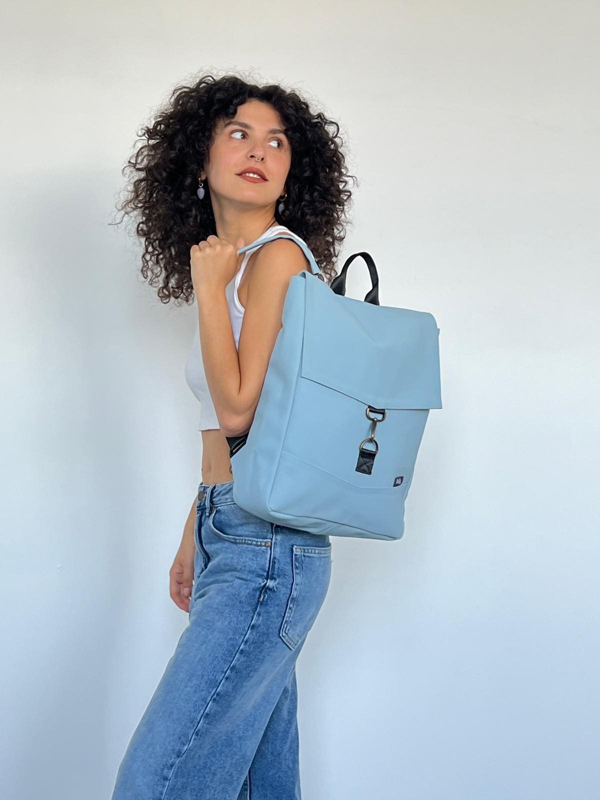 תיק גב סטודנטס בינוני תכלת פסטל