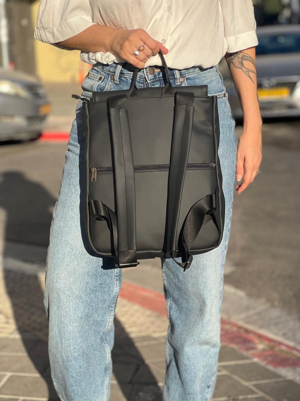 מיני סטודנטס מנומר עם שחור