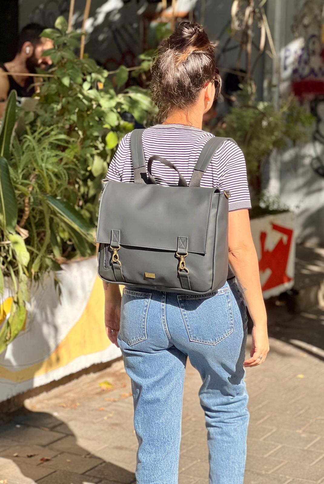 תיק גב/צד Jaffa גדול שחור דמוי עור מט