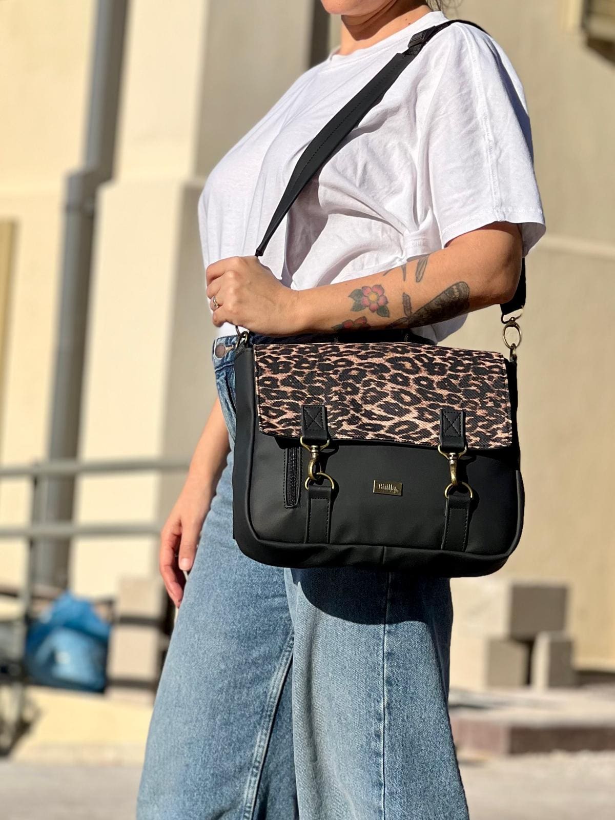 תיק גב/צד Jaffa קטן מנומר שחור