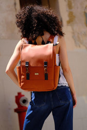 תיק גב Unicorn כתום חמרה זה השחור החדש