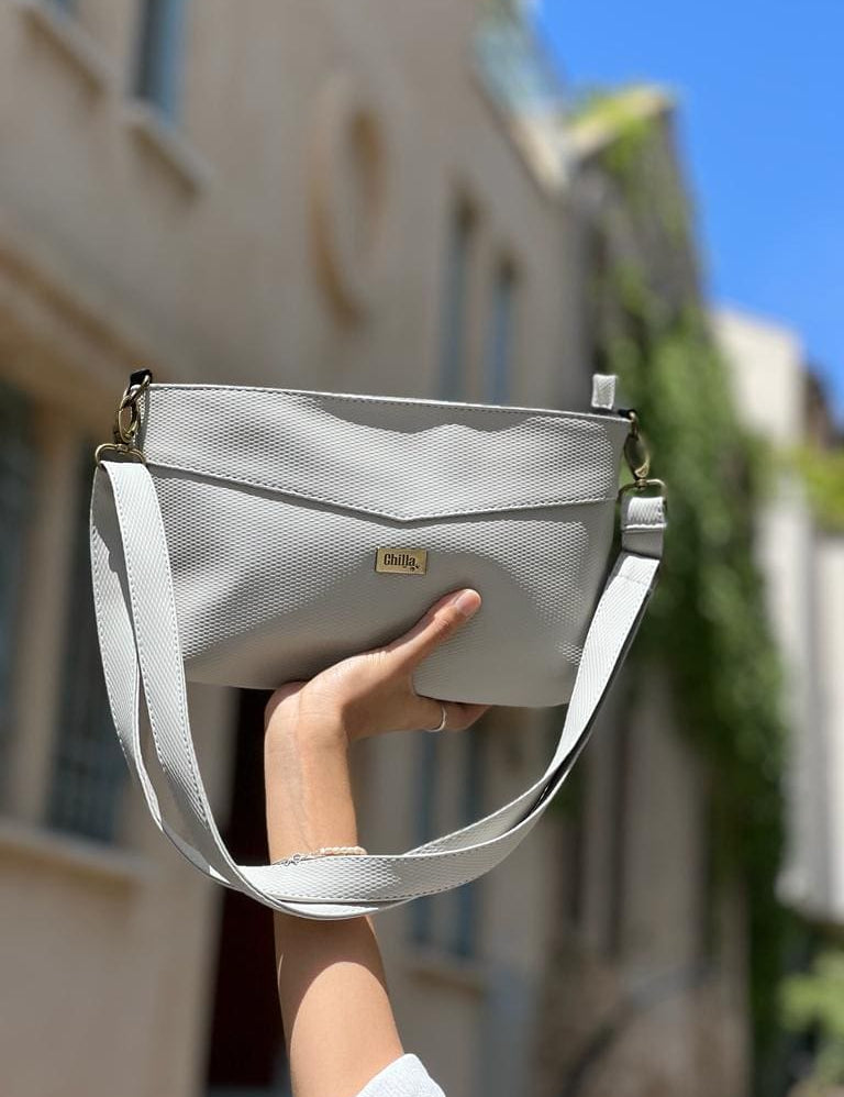 תיק קלאץ' – מינימליסטי, נוח ופרקטי