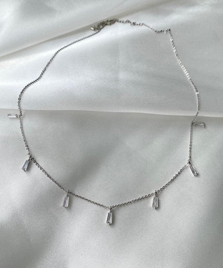 שרשרת stainless בשילוב זרקורים