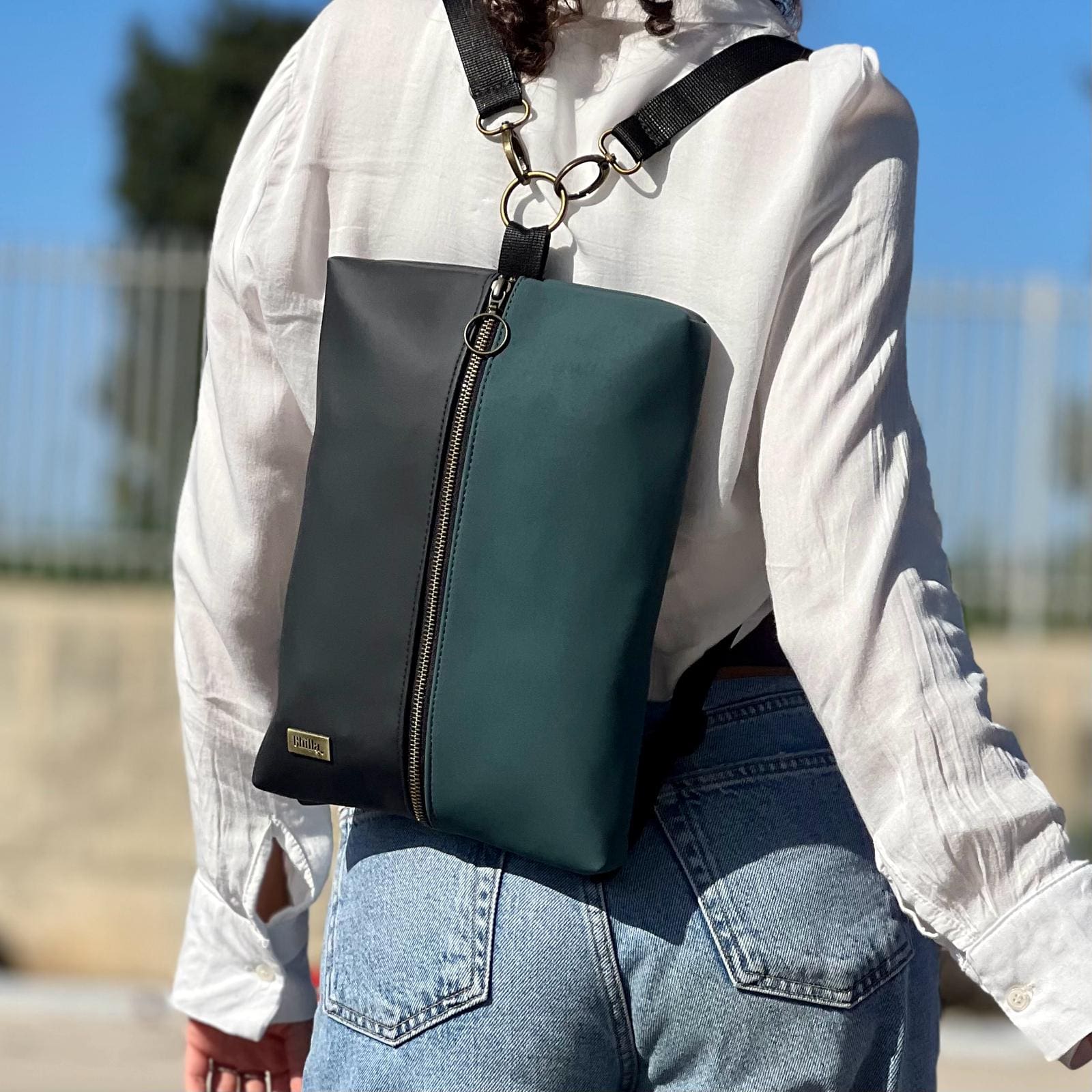 תיק נעם שחור עם טורקיז נובוק