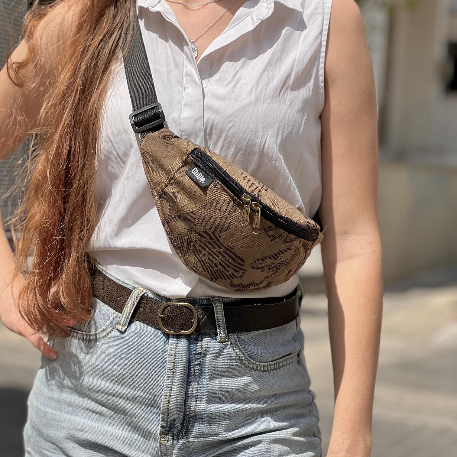 פאוץ' רוני חום רקום