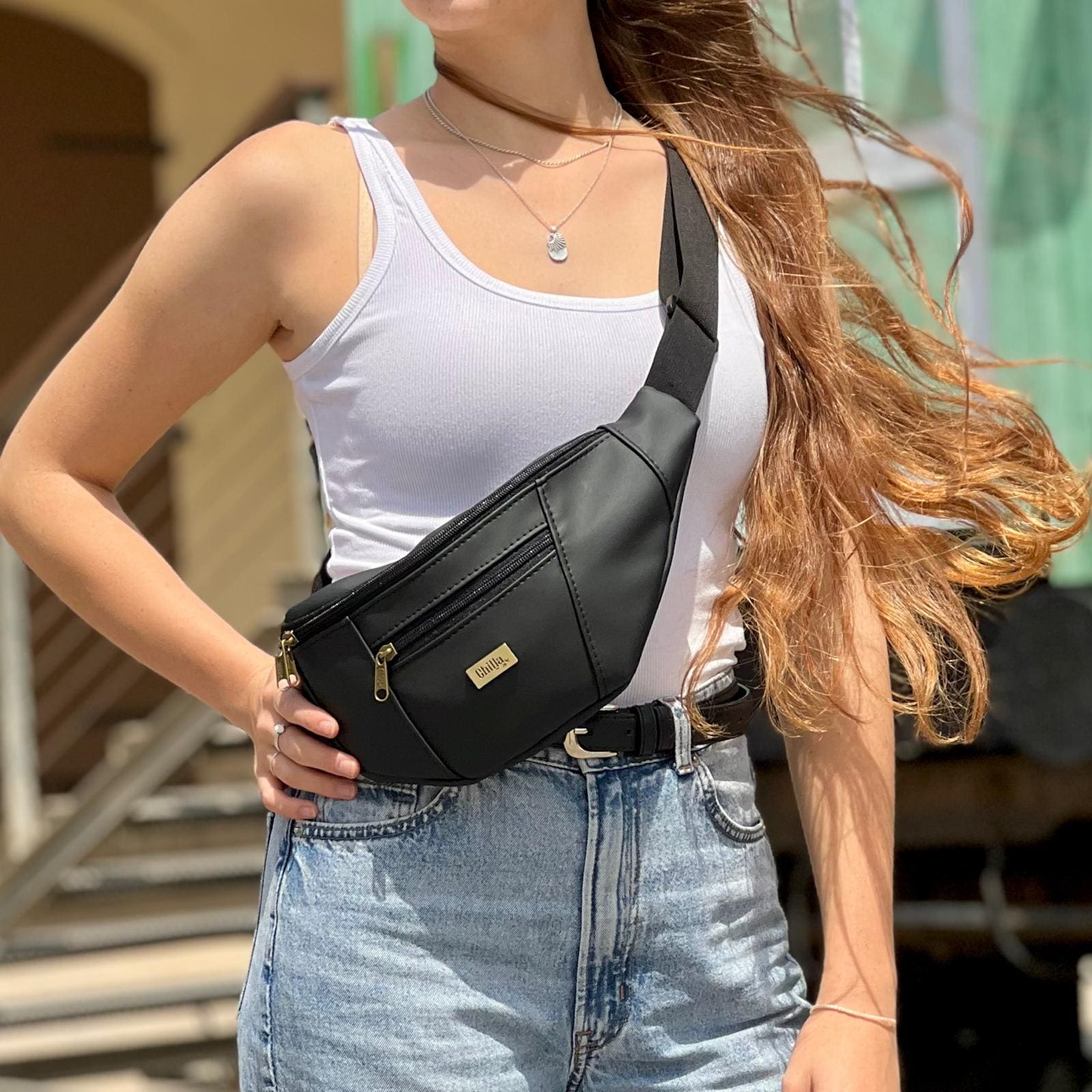 פאוץ' רוני גדול שחור מט דמוי עור