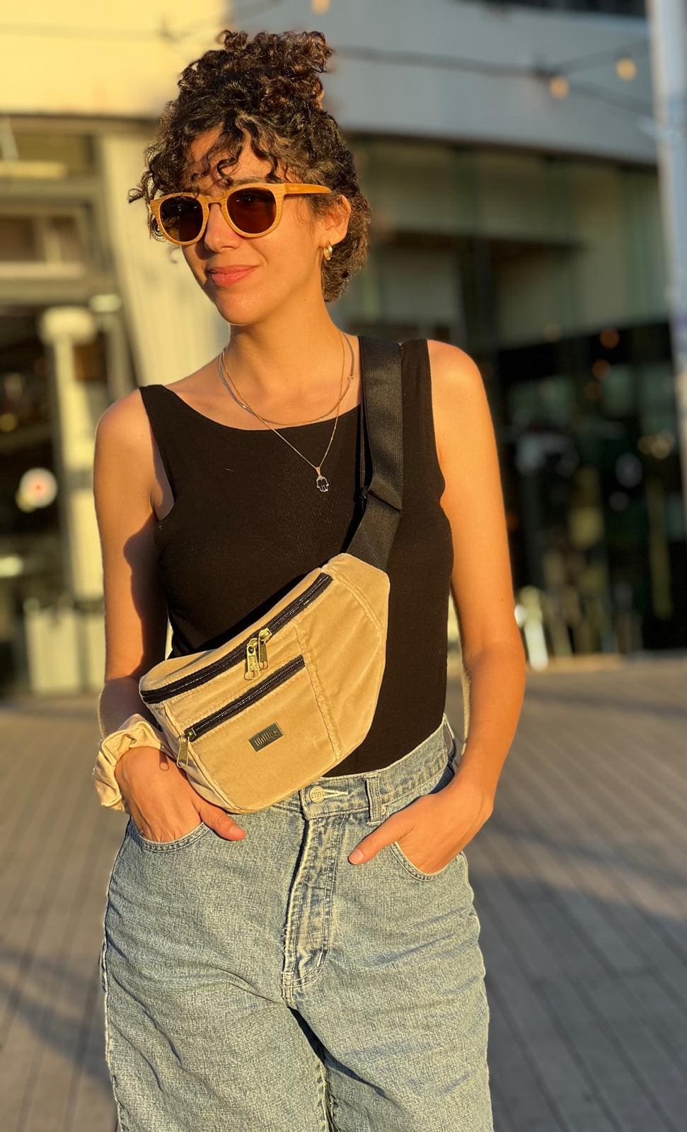 פאוץ' רוני גדול קטיפה צהוב פסטל