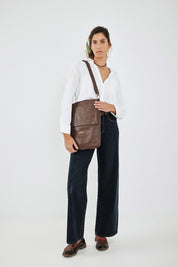 קייס ללפטופ חום רטרו עם רצועה נשלפת