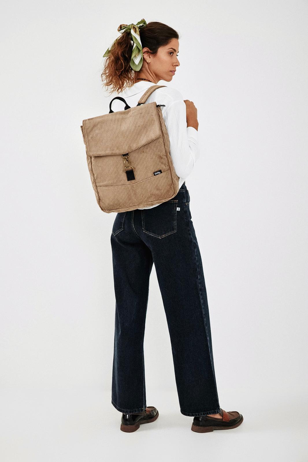 תיק גב סטודנטס חום בהיר קורדרוי