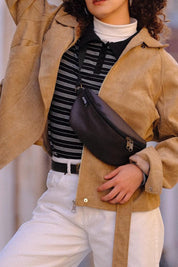 פאוץ' "הלגה" חום שוקולד