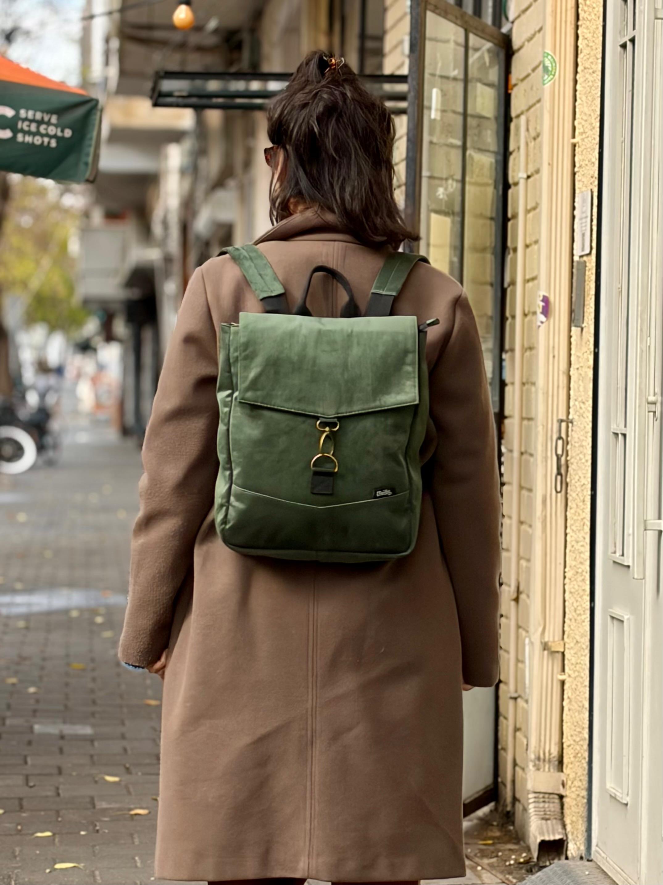 תיק גב מיני סטודנטס ירוק בקבוק קטיפה