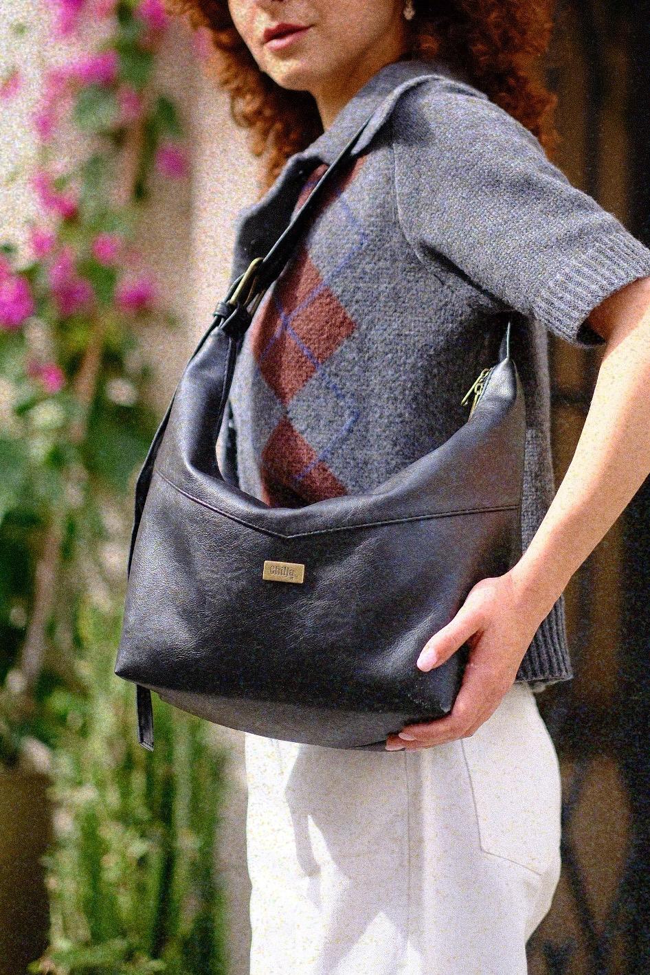 תיק צד / פאוץ' גדול Luna שחור דמוי עור