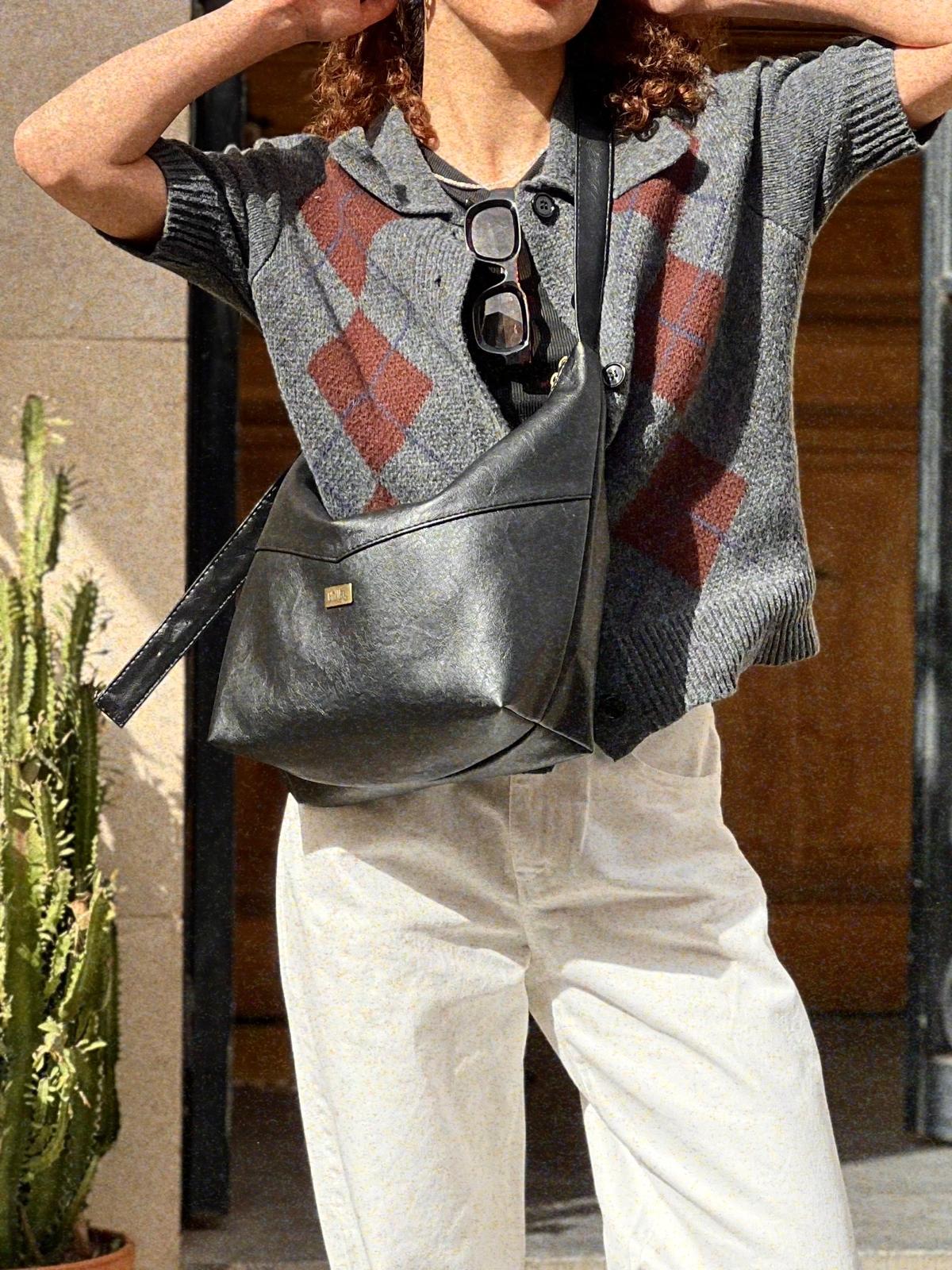 תיק צד / פאוץ' גדול Luna שחור דמוי עור