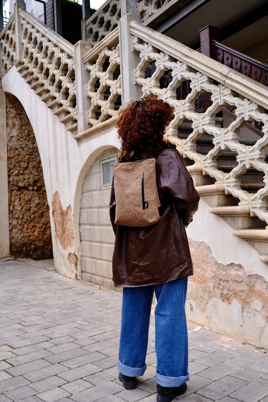 תיק רעות חום בהיר קורדרוי