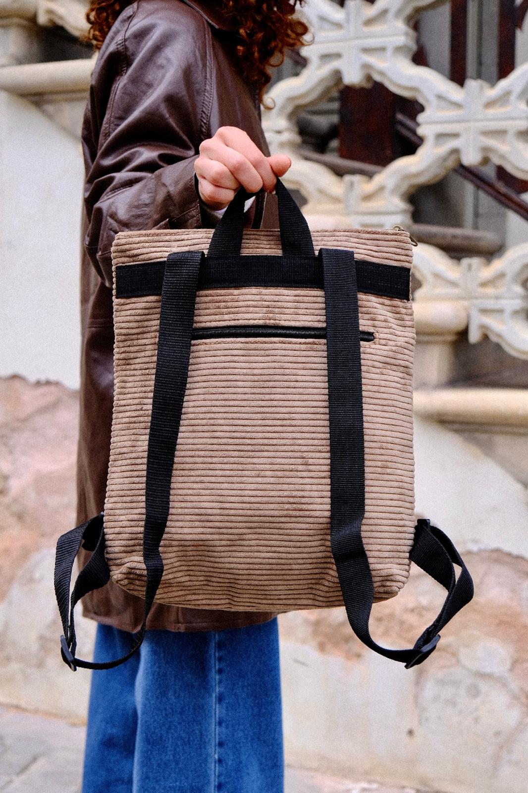 תיק רעות חום בהיר קורדרוי