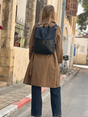 תיק גב סטודנטס בינוני שחור מבריק