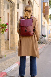 תיק גב סטודנטס בינוני בורדו מבריק