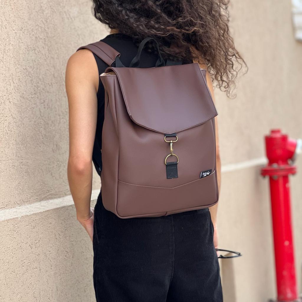 Medium chestnut brown imitation leather student bag